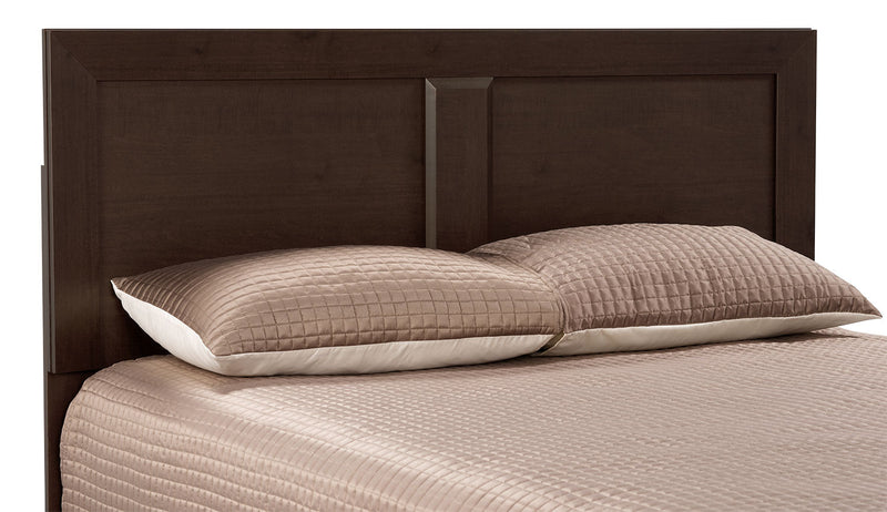 Ensemble de chambre à coucher Yorkdale 5 pièces avec lit à panneau, commode et miroir, brun - format grand lit