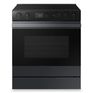 Cuisinière intelligente électrique encastrée Samsung de 6,3 pi³ avec friture à air et Air Sous Vide - noir mat - NSE6DG8500MTAC