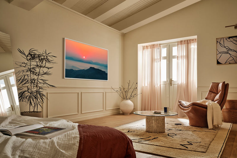 Téléviseur intelligent Neo QLED LS03FW The Frame Pro de Samsung 4K de 65 po avec Vision AI
