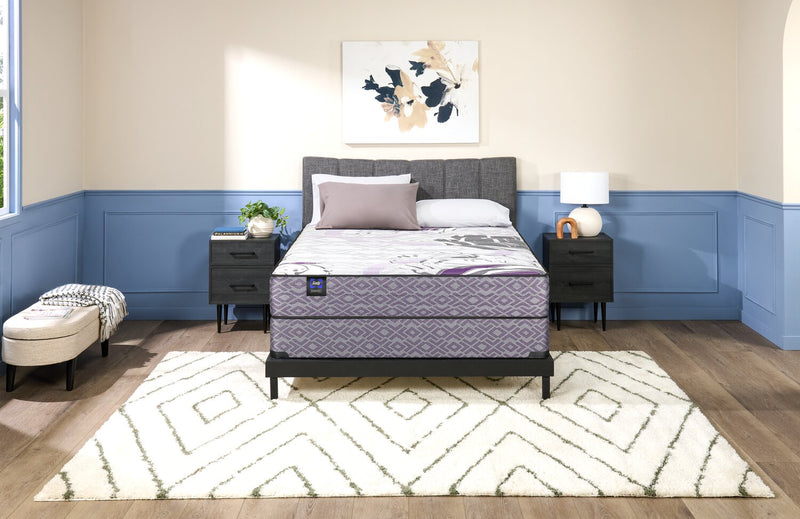 Matelas luxueux ferme à plateau régulier Kylie 2.0 de collection Essential de Sealy pour lit simple