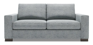 Sofa personnalisable Track de Sofa Lab de 75 po de format condo fabriqué au Canada en tissu d’apparence lin gris Luna Pewter 