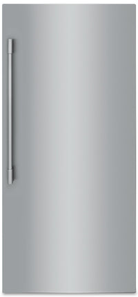  Réfrigérateur Frigidaire Professional de 19 pi³ et de 32,9 po à 1 porte - acier inoxydable Smudge-Pr…