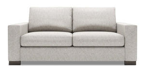 Sofa personnalisable Track de Sofa Lab de 75 po de format condo fabriqué au Canada en tissu de chenille argentée Luxury Silver 