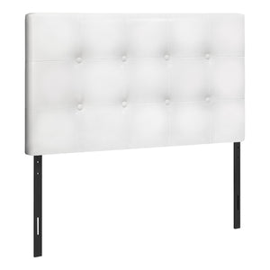 Tête de lit rembourrée Estel en tissu de cuir végétalien blanc avec capitonnage à boutons - format lit simple